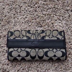 Coach Signature Black and Tan Wallet